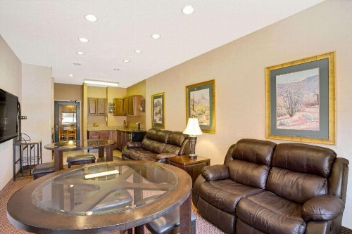 Baymont by Wyndham Tucson Airport image 13
