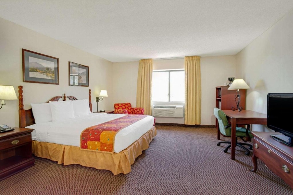 Baymont by Wyndham Tucson Airport Main image